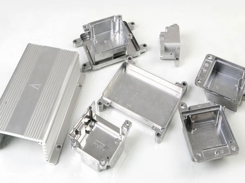 重力鑄造分幾種？探討重力鑄造的分類及應用領域